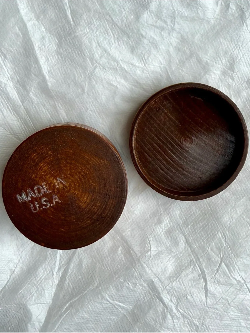 N/A vintage round